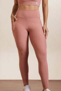 Legging Cintura Alta Marca a Barriga? Como Escolher o Tecido Certo para Evitar