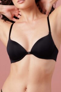 Sutiã para Seios Pequenos: Dicas para Encontrar Peças que Vestem Perfeitamente